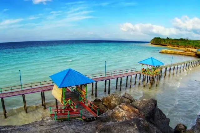 Fasilitas Pantai Singku Desa Gerak Makmur